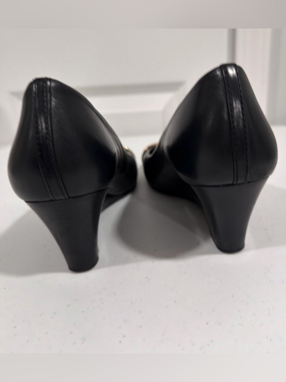 Tory Burch Black Leather Wedge Pumps with Gold Toe Bar - Picture 5 of 7